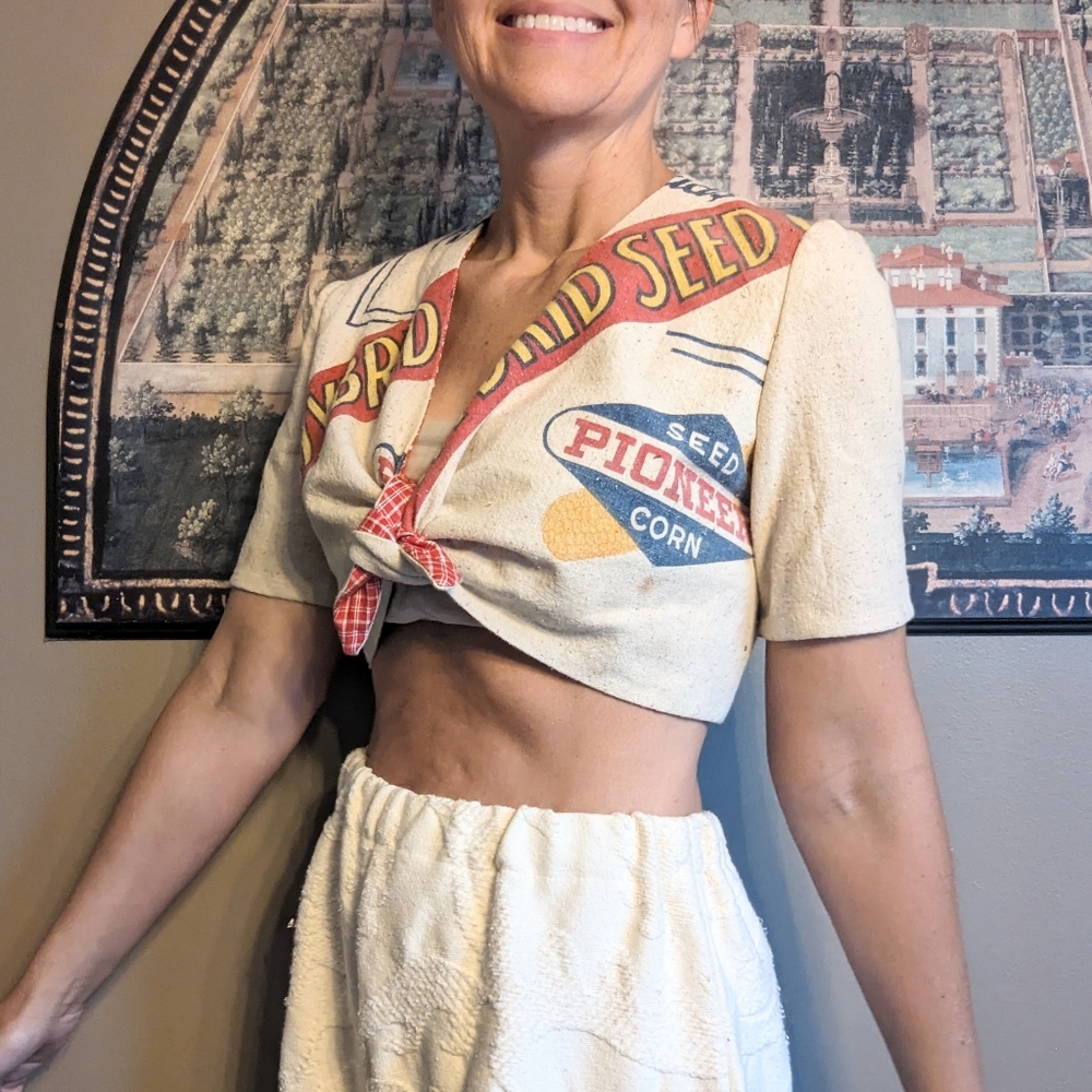 Vintage Feedsack Cropped Tie-Front Top S - image 2